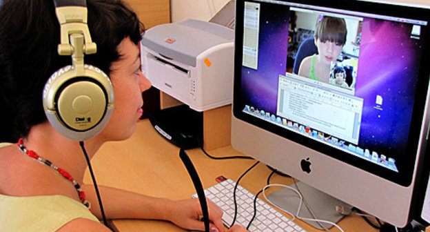 Lesson at the Centre of Remote Learning for Children-Invalids. Rostov-on-Don, September 30, 2010. Photo by the "Caucasian Knot"