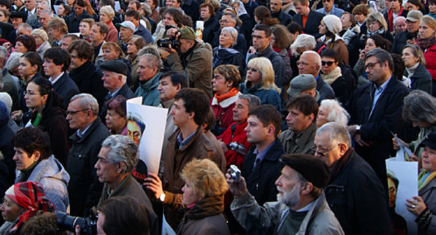 Rally in memory of Anna Politkovskaya, journalist of "Novaya Gazeta". Moscow, Chistoprudny Boulevard, October 7, 2010. Photo by the "Caucasian Knot"