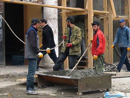 Chechnya, Grozny, city restoration works. Photo by www.chechnyafree.ru Chechnya, Grozny, city restoration works. Photo by www.chechnyafree.ru