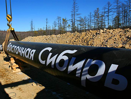 Construction of the Pipeline System "Eastern Siberia-Pacific Ocean" (ESPO). Inscription on the pipe "Eastern Siberia". Photo by www.dsdvsto.ru Construction of the Pipeline System "Eastern Siberia-Pacific Ocean" (ESPO). Inscription on the pipe "Eastern Siberia". Photo by www.dsdvsto.ru