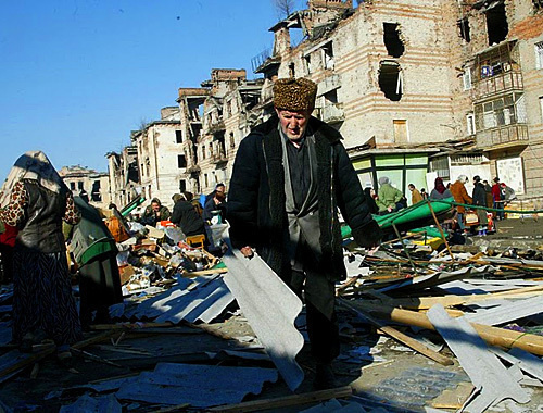 Capital of Chechnya, Grozny, during the second Chechen war, 2001. Photo by www.flickr.com/photos/nohchiycho Capital of Chechnya, Grozny, during the second Chechen war, 2001. Photo by www.flickr.com/photos/nohchiycho