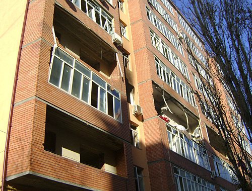 House in Askerkhanova Street, where household gas blew up, Makhachkala, December 14, 2010. Photo by the "Caucasian Knot" House in Askerkhanova Street, where household gas blew up, Makhachkala, December 14, 2010. Photo by the "Caucasian Knot"