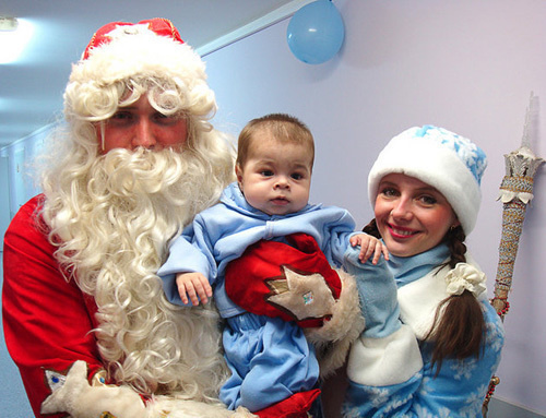 Yaroslav Kolosov (centre) at the Russian Children's Clinical Hospital, Moscow, January 2011. Photo by Elena Kolosova from the appeal to Russian President posted on LiveJournal at http://yarik-kolosov.livejournal.com Yaroslav Kolosov (centre) at the Russian Children's Clinical Hospital, Moscow, January 2011. Photo by Elena Kolosova from the appeal to Russian President posted on LiveJournal at http://yarik-kolosov.livejournal.com