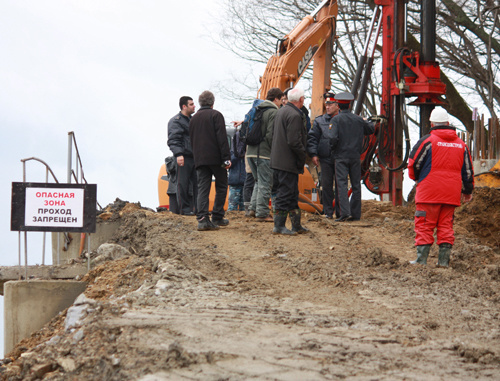 Blockade of construction works on Cape Vidny, Khosta District of Sochi. March 23, 2011. Photo by the "Caucasian Knot" Blockade of construction works on Cape Vidny, Khosta District of Sochi. March 23, 2011. Photo by the "Caucasian Knot"