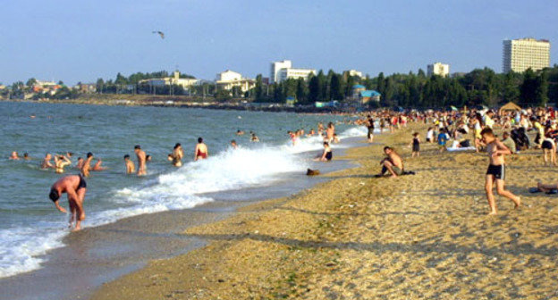 City beach in Makhachkala, Dagestan. Photo by the "Caucasian Knot"