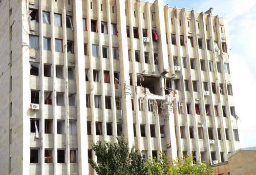Government building in Tskhinvali. Source: photo of "Caucasian Knot" Government building in Tskhinvali. Source: photo of "Caucasian Knot"