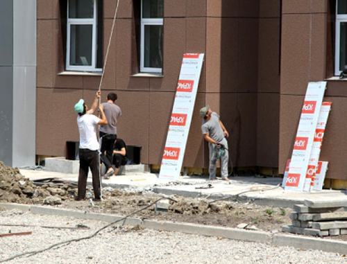 Construction of the Republic's Clinical Hospital in Grozny, August 2011. Photo by the GTRK "Stavropolye" (www.stavropolye.tv) Construction of the Republic's Clinical Hospital in Grozny, August 2011. Photo by the GTRK "Stavropolye" (www.stavropolye.tv)