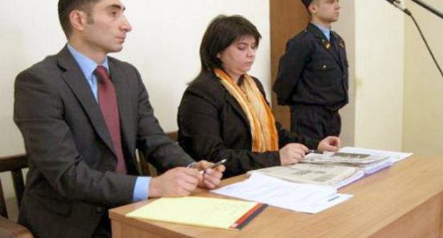 Representatives of Bella and Sedrak Kocharyan at the hearing on the lawsuit against the LLC "Skizb Media Kentron", the founder of the oppositional newspaper "Zhamanak" (Time), March 14, 2011. Photo: www.media.am 