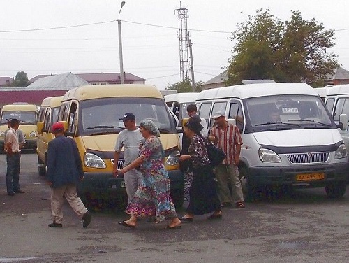 Mini-buses, popular public transport in Chechnya. Grozny, Minutka Square, September 2010. Photo: http://antinormanist.livejournal.com Mini-buses, popular public transport in Chechnya. Grozny, Minutka Square, September 2010. Photo: http://antinormanist.livejournal.com