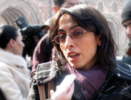 Tsovinar Nazaryan, sister of the perished officer Artak Nazaryan, at the action of the Movement "Army in Reality" against violence in the army, Yerevan, February 23, 2012. Photo: http://www.aravot.am Tsovinar Nazaryan, sister of the perished officer Artak Nazaryan, at the action of the Movement "Army in Reality" against violence in the army, Yerevan, February 23, 2012. Photo: http://www.aravot.am