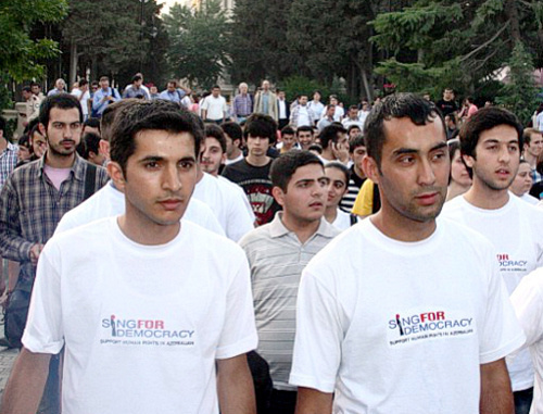 Azerbaijan, Baku, May 23, 2012, participants of the walk-protest in white T-shirts with inscription "Sing for Democracy". Photo by the IA "Turan" Azerbaijan, Baku, May 23, 2012, participants of the walk-protest in white T-shirts with inscription "Sing for Democracy". Photo by the IA "Turan"