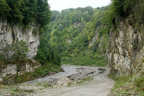 A mountainous area of Chechnya. Photo by www.chechnyafree.ru A mountainous area of Chechnya. Photo by www.chechnyafree.ru