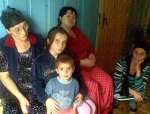 Refugees in the TAC "Promzhilbaza", Karabulak, Ingushetia, September 19, 2012. Photo provided by hunger-strikers Refugees in the TAC "Promzhilbaza", Karabulak, Ingushetia, September 19, 2012. Photo provided by hunger-strikers