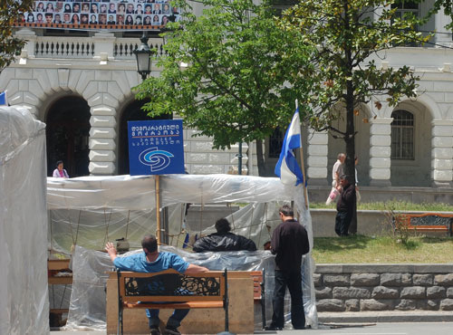 Tbilisi, Rustaveli avenue, camp of opposition. 27 May 2009. Photo of "Caucasian Knot" Tbilisi, Rustaveli avenue, camp of opposition. 27 May 2009. Photo of "Caucasian Knot"