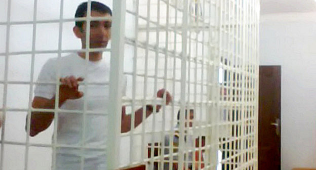 Human rights activist Talekh Khasmamedov behind bars at the Shirvan Court of Appeal; October 9, 2012. Photo by Oktai Gyulalyev Human rights activist Talekh Khasmamedov behind bars at the Shirvan Court of Appeal; October 9, 2012. Photo by Oktai Gyulalyev