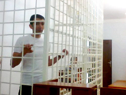 Human rights activist Talekh Khasmamedov behind bars at the Shirvan Court of Appeal; October 9, 2012. Photo by Oktai Gyulalyev Human rights activist Talekh Khasmamedov behind bars at the Shirvan Court of Appeal; October 9, 2012. Photo by Oktai Gyulalyev