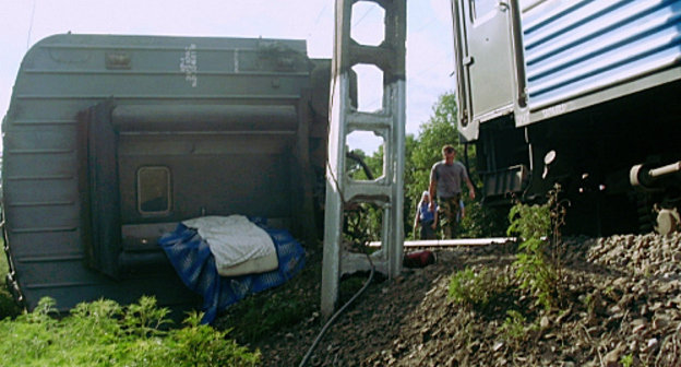 Train "Novosibirsk-Adler" crash. Krasnodar Territory, Krylovsky region, July 7, 2013. Photo by the press-cutting service of EMERCOM of Russia, http://www.mchs.gov.ru/ Train "Novosibirsk-Adler" crash. Krasnodar Territory, Krylovsky region, July 7, 2013. Photo by the press-cutting service of EMERCOM of Russia, http://www.mchs.gov.ru/
