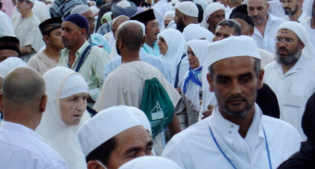 Pilgrims during hajj in Saudi Arabia. Photo: Bilal Renderee, http://www.flickr.com/photos/meexplore Pilgrims during hajj in Saudi Arabia. Photo: Bilal Renderee, http://www.flickr.com/photos/meexplore
