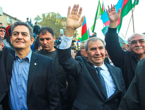 Isa Gambar, Djamil Gasanli and Ali Kerimli. Baku, October 12, 2013. Photo by Aziz Karimov for the "Caucasian Knot" Isa Gambar, Djamil Gasanli and Ali Kerimli. Baku, October 12, 2013. Photo by Aziz Karimov for the "Caucasian Knot"