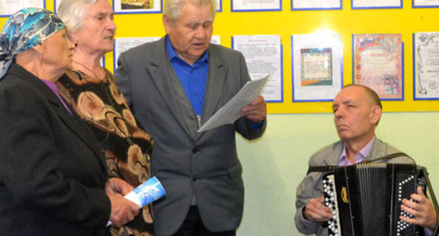 Members of the Society of the Blind held a rally to mark the International Day of the "White Stick". Sochi, November 16, 2013. Photo by Svetlana Kravchenko for the "Caucasian Knot" Members of the Society of the Blind held a rally to mark the International Day of the "White Stick". Sochi, November 16, 2013. Photo by Svetlana Kravchenko for the "Caucasian Knot"