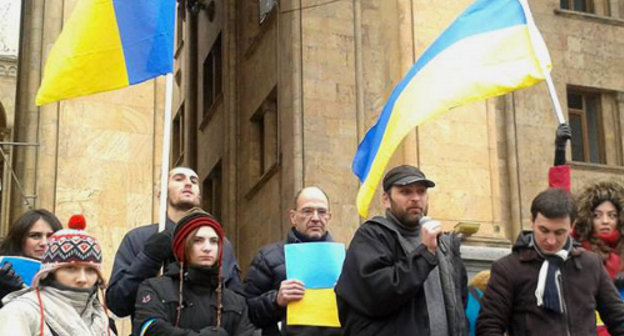 Tbilisi, December 8, Rally in support of the European integration of Ukraine. Photo by Valentin Zadorozhny, http://www.facebook.com/ Tbilisi, December 8, Rally in support of the European integration of Ukraine. Photo by Valentin Zadorozhny, http://www.facebook.com/
