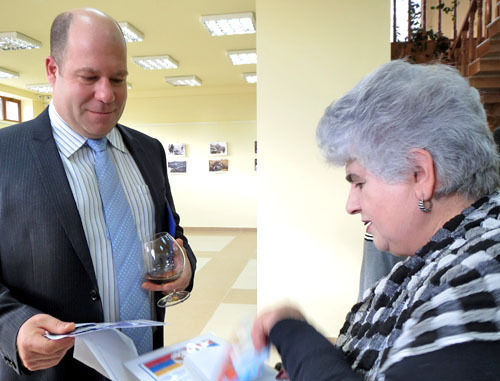 Nicolas Fleury, the head of the ICRC mission in Nagorno-Karabakh, and Vera Grigoryan, the chairman of the Union of Relatives of Karabakh Warriors Missing in the Karabakh War Nicolas Fleury, the head of the ICRC mission in Nagorno-Karabakh, and Vera Grigoryan, the chairman of the Union of Relatives of Karabakh Warriors Missing in the Karabakh War