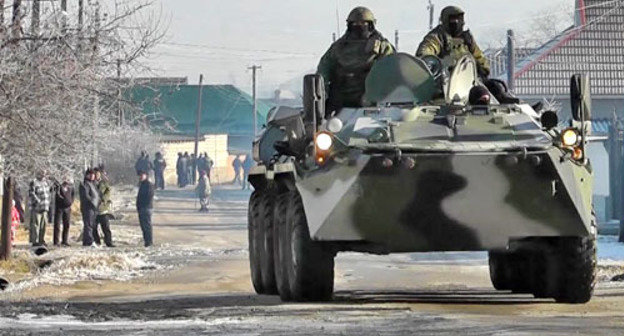 Counterterrorist operation in Chegem, Kabardino-Balkaria, December 30, 2013. Photo by Lyudmila Maratova for the ‘Caucasian Knot’. Counterterrorist operation in Chegem, Kabardino-Balkaria, December 30, 2013. Photo by Lyudmila Maratova for the ‘Caucasian Knot’.