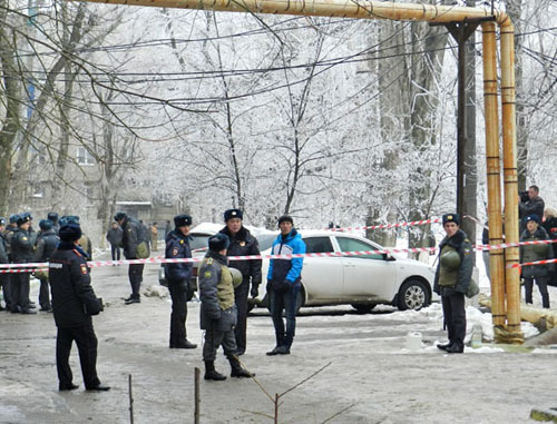 Place of the explosion in trolley-bus surrounded by police. Volgograd, December 30, 2014. Photo by Tatiana Filimonova for the ‘Caucasian Knot’. Place of the explosion in trolley-bus surrounded by police. Volgograd, December 30, 2014. Photo by Tatiana Filimonova for the ‘Caucasian Knot’.