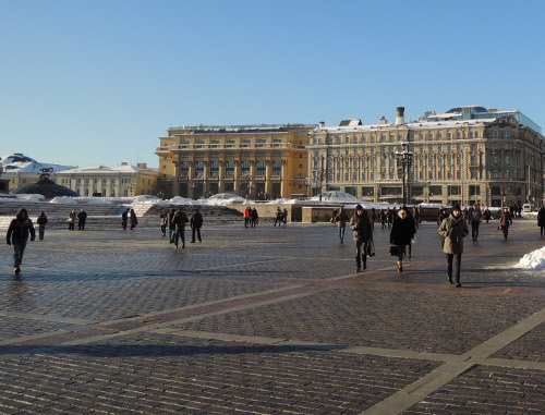 Moscow, Manezhnaya Square. Photo: Shakko, http://commons.wikimedia.org/ Moscow, Manezhnaya Square. Photo: Shakko, http://commons.wikimedia.org/