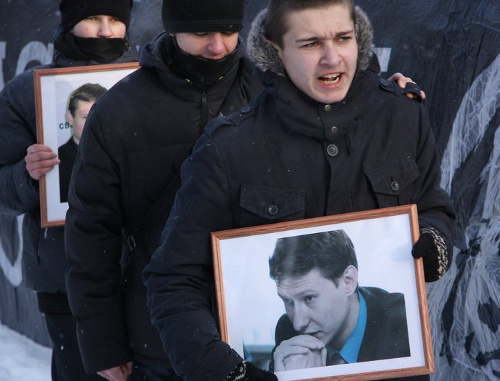 Participants of the march in memory of lawyer Stanislav Markelov and journalist Anastasia Baburova. Moscow, January 19, 2013. Photo: http://anatrrra.livejournal.com Participants of the march in memory of lawyer Stanislav Markelov and journalist Anastasia Baburova. Moscow, January 19, 2013. Photo: http://anatrrra.livejournal.com