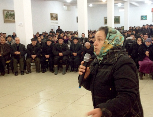 Residents of the Magaramkent District of Dagestan meeting Mamed Abbasov, State Duma Deputy, members of the Federal Lezgin National and Cultural Autonomy, hydrologists and public figures. Dagestan, Samur village, January 22, 2014. Photo by Ruslan Gereev. Residents of the Magaramkent District of Dagestan meeting Mamed Abbasov, State Duma Deputy, members of the Federal Lezgin National and Cultural Autonomy, hydrologists and public figures. Dagestan, Samur village, January 22, 2014. Photo by Ruslan Gereev.