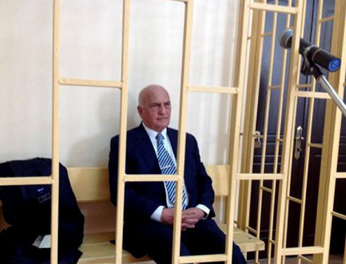 The former Public Health Minister Ali Insanov at the court session. Baku, January 2014. Photo http://haqqin.az/ The former Public Health Minister Ali Insanov at the court session. Baku, January 2014. Photo http://haqqin.az/