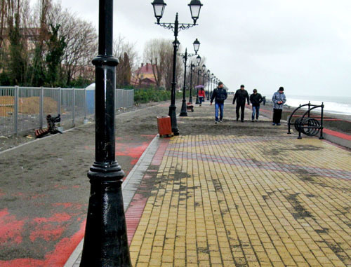 The embankment in the Imereti Valley in Sochi after the storm. January 31, 2014. Photo by Svetlana Berestenyova The embankment in the Imereti Valley in Sochi after the storm. January 31, 2014. Photo by Svetlana Berestenyova