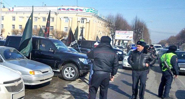 Policemen at the action undertaken in protest against the Olympics in Sochi. Nalchik, February 7, 2014. Photo http://www.aheku.org/ Policemen at the action undertaken in protest against the Olympics in Sochi. Nalchik, February 7, 2014. Photo http://www.aheku.org/