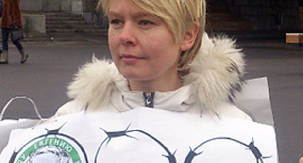 Organizer of the rally in support of Evgeny Vitishko, leader of ‘Ecological Defence of Moscow Region’ movement and ‘Movement in Defence of Khimki Forest’ Evgenia Chirikova. February 16, 2014. Photo by Oleg Krasnov for the ‘Caucasian Knot’. Organizer of the rally in support of Evgeny Vitishko, leader of ‘Ecological Defence of Moscow Region’ movement and ‘Movement in Defence of Khimki Forest’ Evgenia Chirikova. February 16, 2014. Photo by Oleg Krasnov for the ‘Caucasian Knot’.