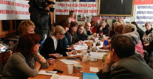 Participants of hunger strike meeting with Volgograd officials. February 7, 2014. Photo by Tatiana Filimonova for the ‘Caucasian Knot’. Participants of hunger strike meeting with Volgograd officials. February 7, 2014. Photo by Tatiana Filimonova for the ‘Caucasian Knot’.