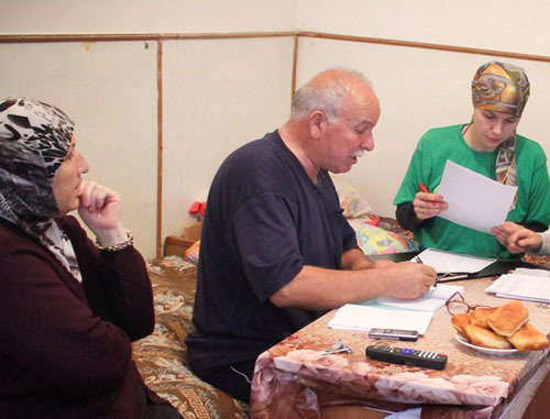Syrian refugees in Kabardino-Balkaria. Photo: ‘Solidarnost’ Charity Fund, http://solidarnost.su/ Syrian refugees in Kabardino-Balkaria. Photo: ‘Solidarnost’ Charity Fund, http://solidarnost.su/