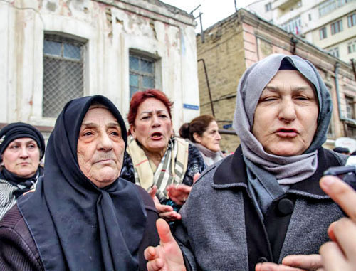 Participants of the rally protesting against demolition of their houses, Baku, March 3, 2014. Photo by Aziz Karimov for the ‘Caucasian Knot’. Participants of the rally protesting against demolition of their houses, Baku, March 3, 2014. Photo by Aziz Karimov for the ‘Caucasian Knot’.