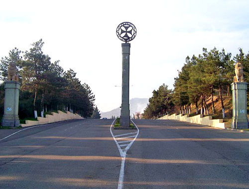 Bolnisi, Georgia. Photo: jaba1977 http://ru.wikipedia.org/ Bolnisi, Georgia. Photo: jaba1977 http://ru.wikipedia.org/