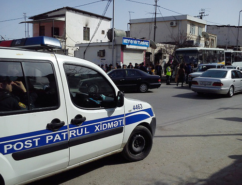 Police squads near the School No. 173 in Yasamal District of Baku. March 9, 2014. Photo by Kyamal Ali for the ‘Caucasian Knot’. Police squads near the School No. 173 in Yasamal District of Baku. March 9, 2014. Photo by Kyamal Ali for the ‘Caucasian Knot’.