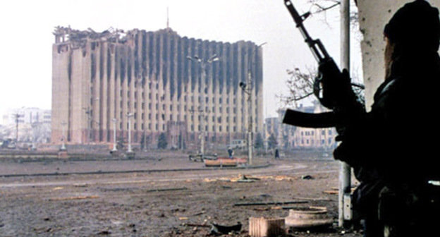 Grozny, Chechnya, January 1995. Photo: Mikhail Evstafiev, http://ru.wikipedia.org Grozny, Chechnya, January 1995. Photo: Mikhail Evstafiev, http://ru.wikipedia.org