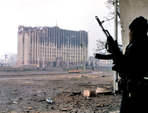 Grozny, Chechnya, January 1995. Photo: Mikhail Evstafiev, http://ru.wikipedia.org Grozny, Chechnya, January 1995. Photo: Mikhail Evstafiev, http://ru.wikipedia.org