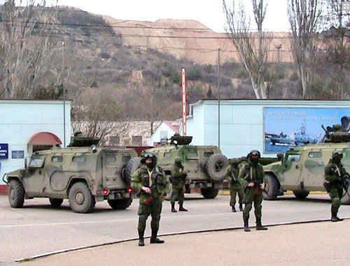 Military equipment in Crimea. March 2014. Photo: frontier service of Ukraine, http://dpsu.gov.ua/ru/about/news/news_3491.htm Military equipment in Crimea. March 2014. Photo: frontier service of Ukraine, http://dpsu.gov.ua/ru/about/news/news_3491.htm