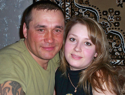 Ruslan Kazakov with his wife. Photo from vk.com social network. Ruslan Kazakov with his wife. Photo from vk.com social network.