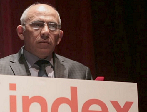 Rakhim Gadjiev, the Deputy Editor-in-Chief of the "Azadlyg", at the awarding ceremony of the "Freedom of Expression-2014" laureates. London, March 20, 2014. Screenshot of a video footage by the British human rights organization "Index on Censorship", http://www.indexoncensorship.org/ Rakhim Gadjiev, the Deputy Editor-in-Chief of the "Azadlyg", at the awarding ceremony of the "Freedom of Expression-2014" laureates. London, March 20, 2014. Screenshot of a video footage by the British human rights organization "Index on Censorship", http://www.indexoncensorship.org/