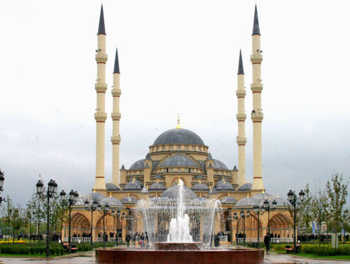 The Mosque "Heart of Chechnya" named after Akhmat Kadyrov. Grozny. Photo: Andre Widmer Maiakinfo http://ru.wikipedia.org/ The Mosque "Heart of Chechnya" named after Akhmat Kadyrov. Grozny. Photo: Andre Widmer Maiakinfo http://ru.wikipedia.org/