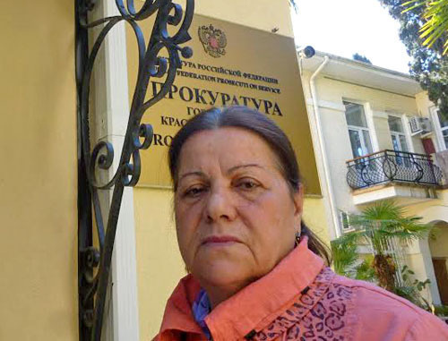 Desdemona Djamburiya at the Sochi City Prosecutor's Office, March 2014. Photo by Svetlana Kravchenko for the ‘Caucasian Knot’. Desdemona Djamburiya at the Sochi City Prosecutor's Office, March 2014. Photo by Svetlana Kravchenko for the ‘Caucasian Knot’.