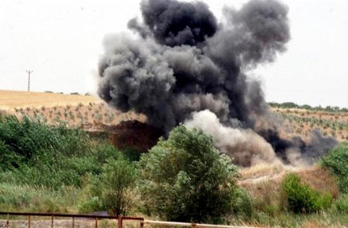 Landmine explosion. Photo: Azerbaijan National Agency for Mine Action (ANAMA), https://www.flickr.com/ Landmine explosion. Photo: Azerbaijan National Agency for Mine Action (ANAMA), https://www.flickr.com/