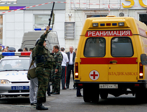 After the explosion in the central marketplace of Vladikavkaz on September 9, 2010. Photo by Vladimir Mukagov for the "Caucasian Knot" After the explosion in the central marketplace of Vladikavkaz on September 9, 2010. Photo by Vladimir Mukagov for the "Caucasian Knot"