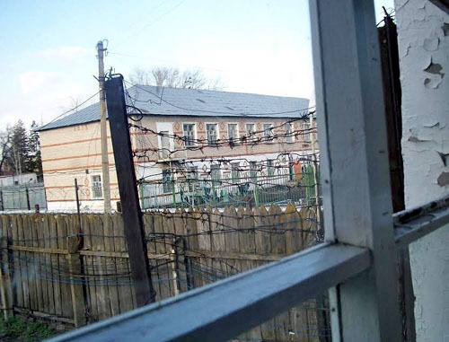 The prison courtyard. Photo by Viktor Chirikov